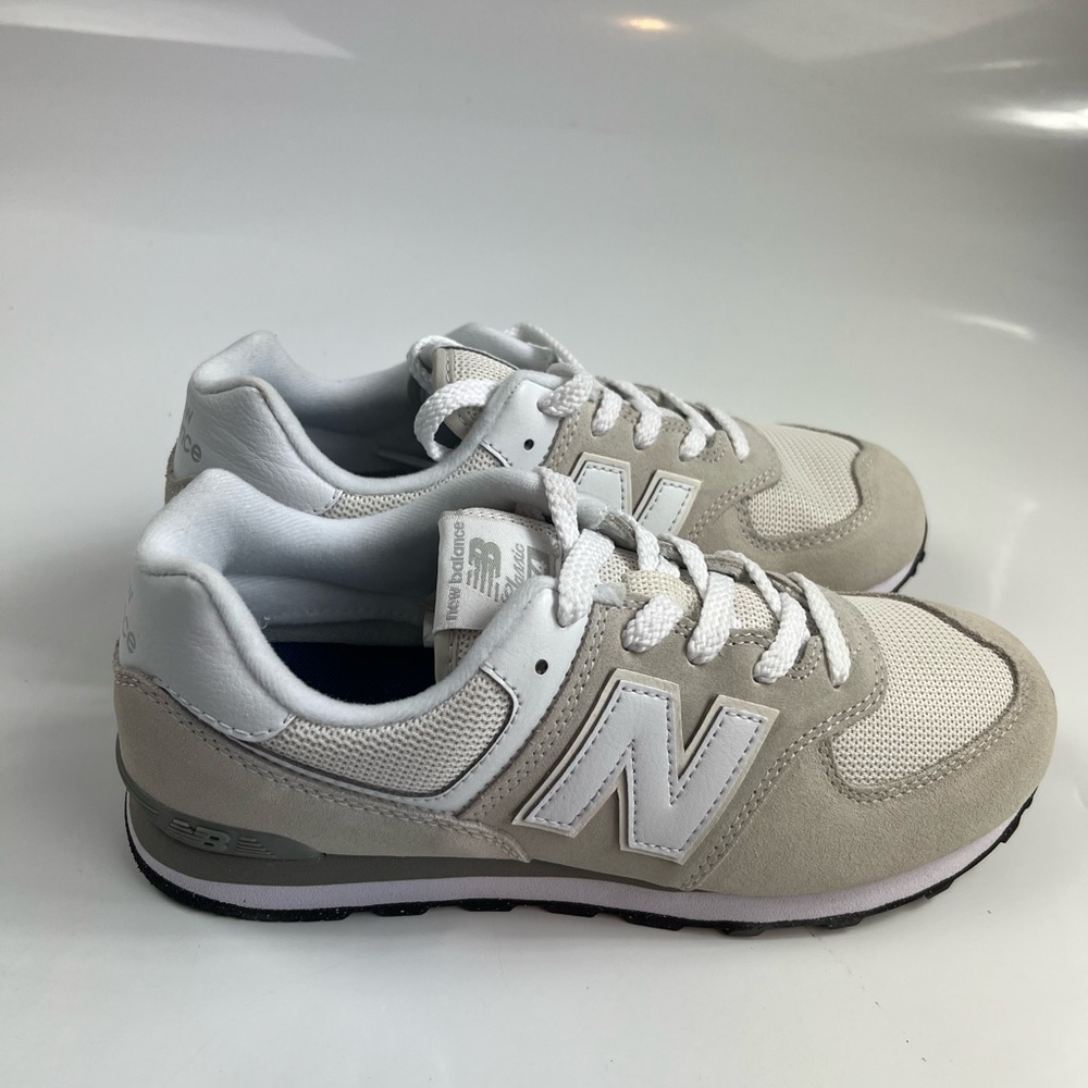 New Balance 574 Kids Grey/white Shoes GC574EVW Size 5 M
